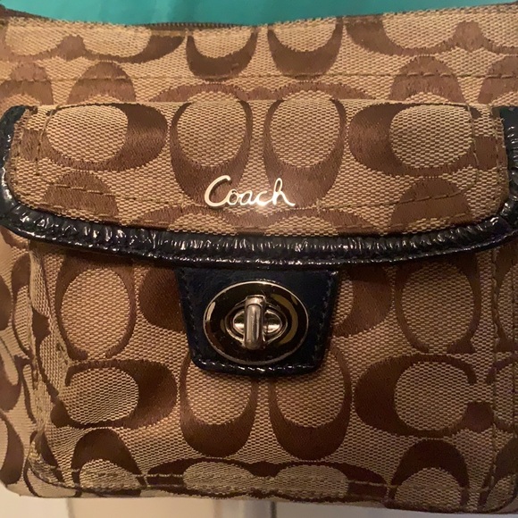 Coach Handbags - Coach Crossbody